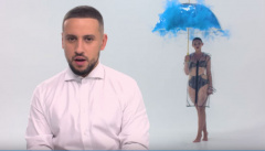 MONATIK  — «Улыбаясь»