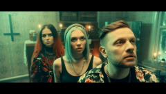 Anacondaz feat. кис-кис — «Сядь мне на лицо»