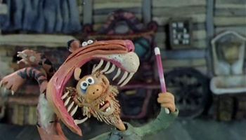 Падал прошлогодний снег