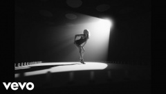 Miley Cyrus — «River»