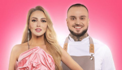 Він готує, вона керує