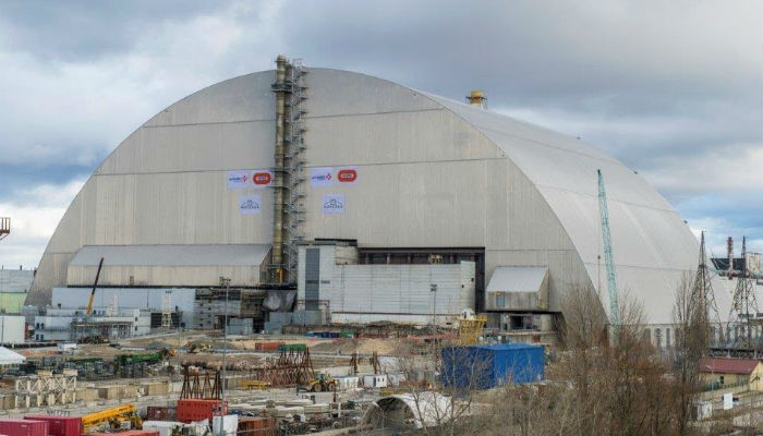 Новый саркофаг над Чернобыльской АЭС