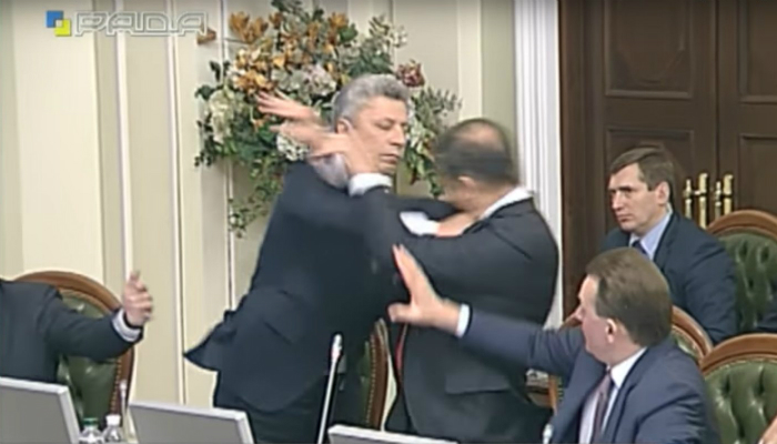 Бойко подрался с Ляшко на совете Рады Видео потасовки