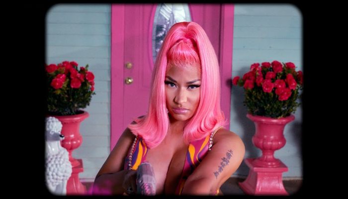 Nicki Minaj — «Super Freaky Girl»