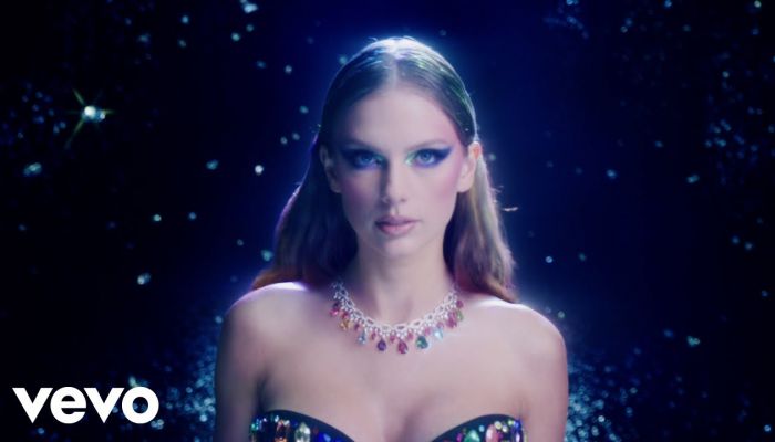 Taylor Swift — «Bejeweled»